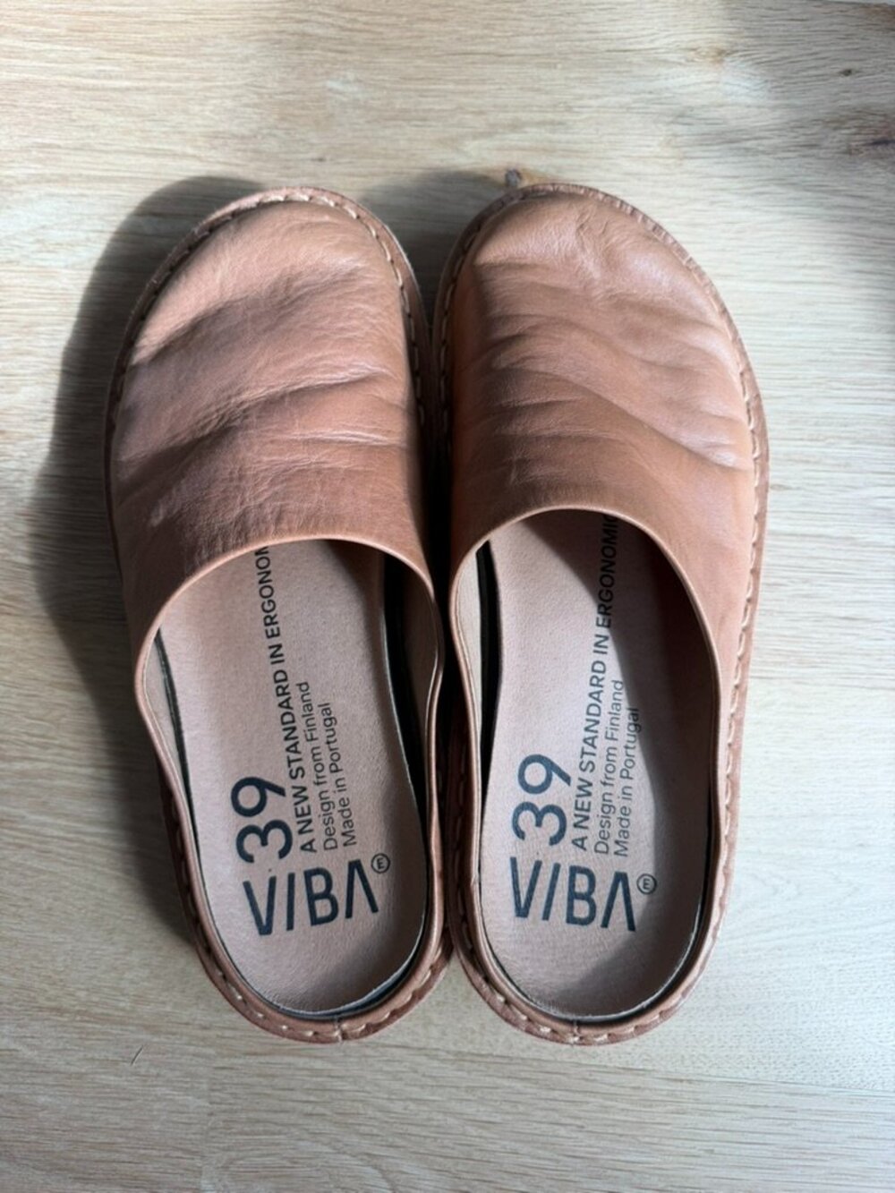 VIBAe Roma Mules in Fawn Tan leather size 39